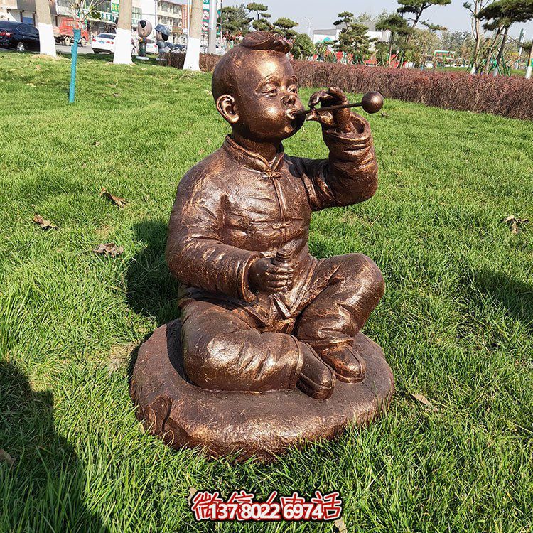 小男孩的童趣泡泡吹——讓每個孩子都能過一個美好的童年