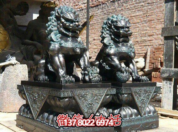 廣場(chǎng)景區(qū)創(chuàng)意不銹鋼仿銅創(chuàng)意一對(duì)獅子雕塑